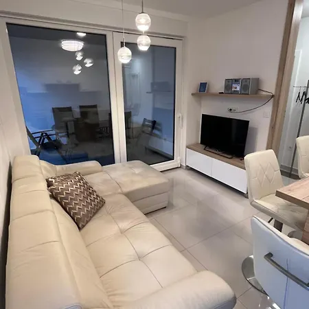 Apartment Mura 1 Njivice